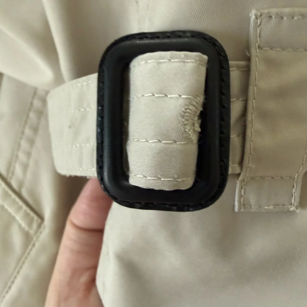 Burberry Women's Beige Double-Breasted Trench Coat US14 - Picture 6 of 10